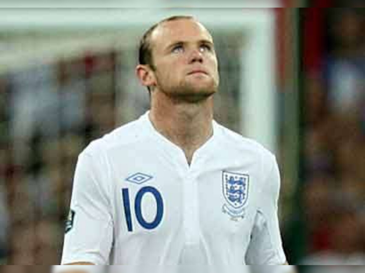 Spurs defender brands Wayne Rooney 'a dirty prostitute s---