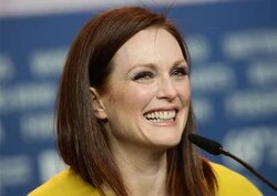 Julianne Moore speaks out in favour of gay parents