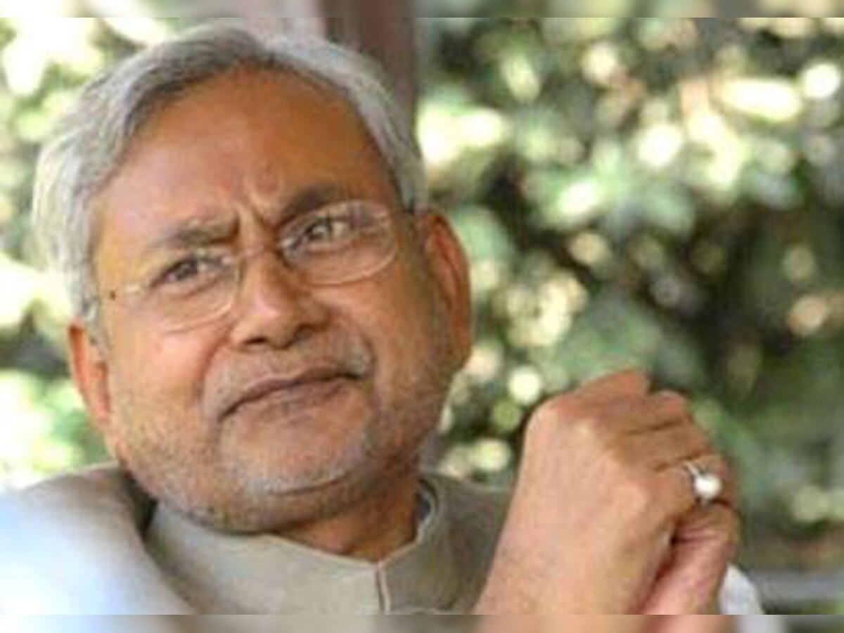 Nitish Kumar greets people on Diwali