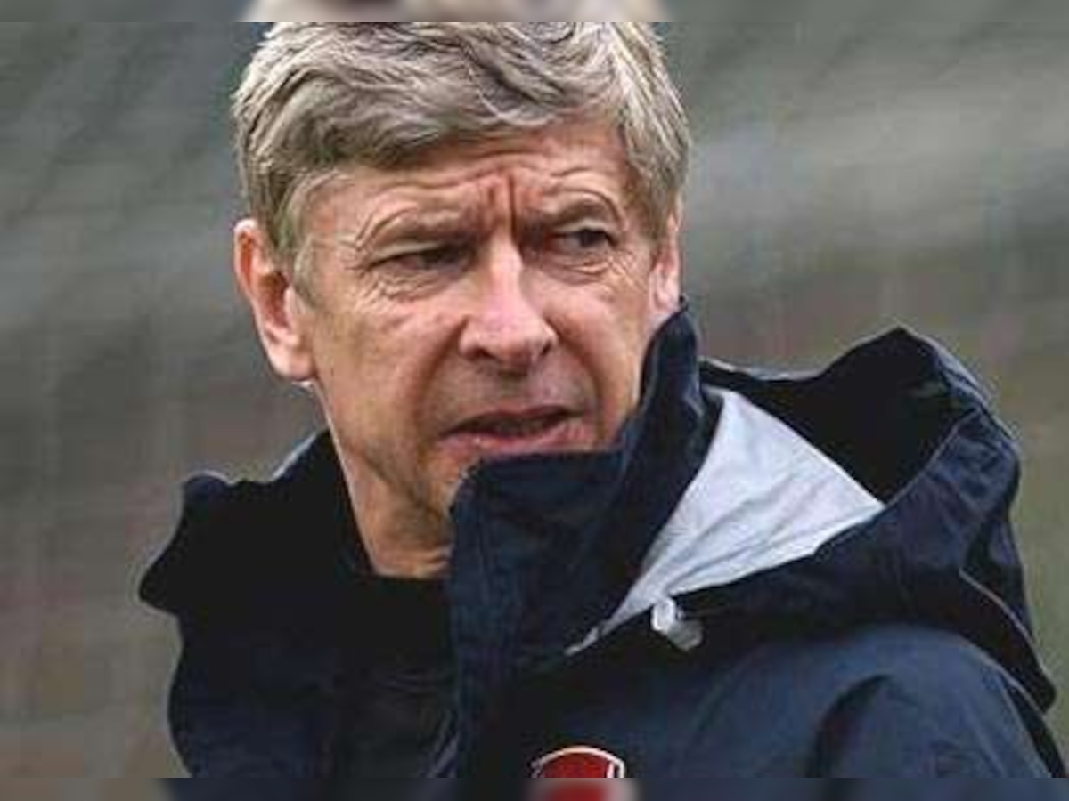 Friends fear for Arsene Wenger’s despairing French ‘lover’