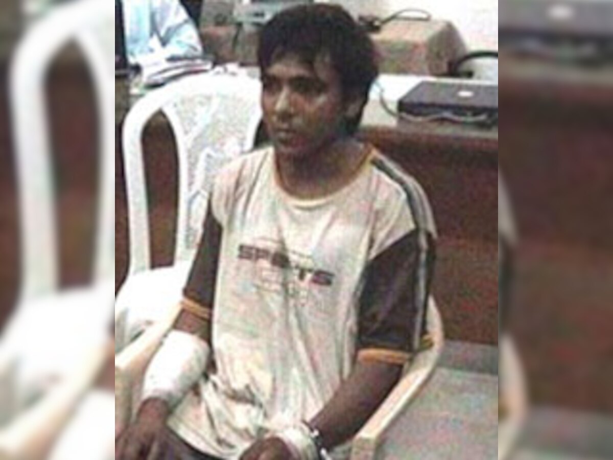 Maharashtra nails Ajmal Kasab by showing him in CCTV footage in court