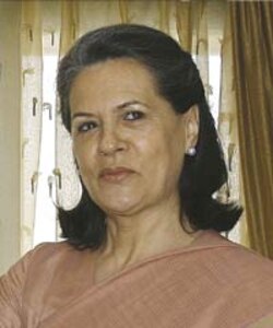   Sonia Gandhi takes security by surprise by changing route 