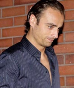Dimitar Berbatov wants to end career with Manchester Utd, says agent