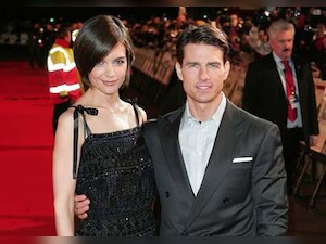 Katie Holmes visits Tom Cruise in Vancouver 