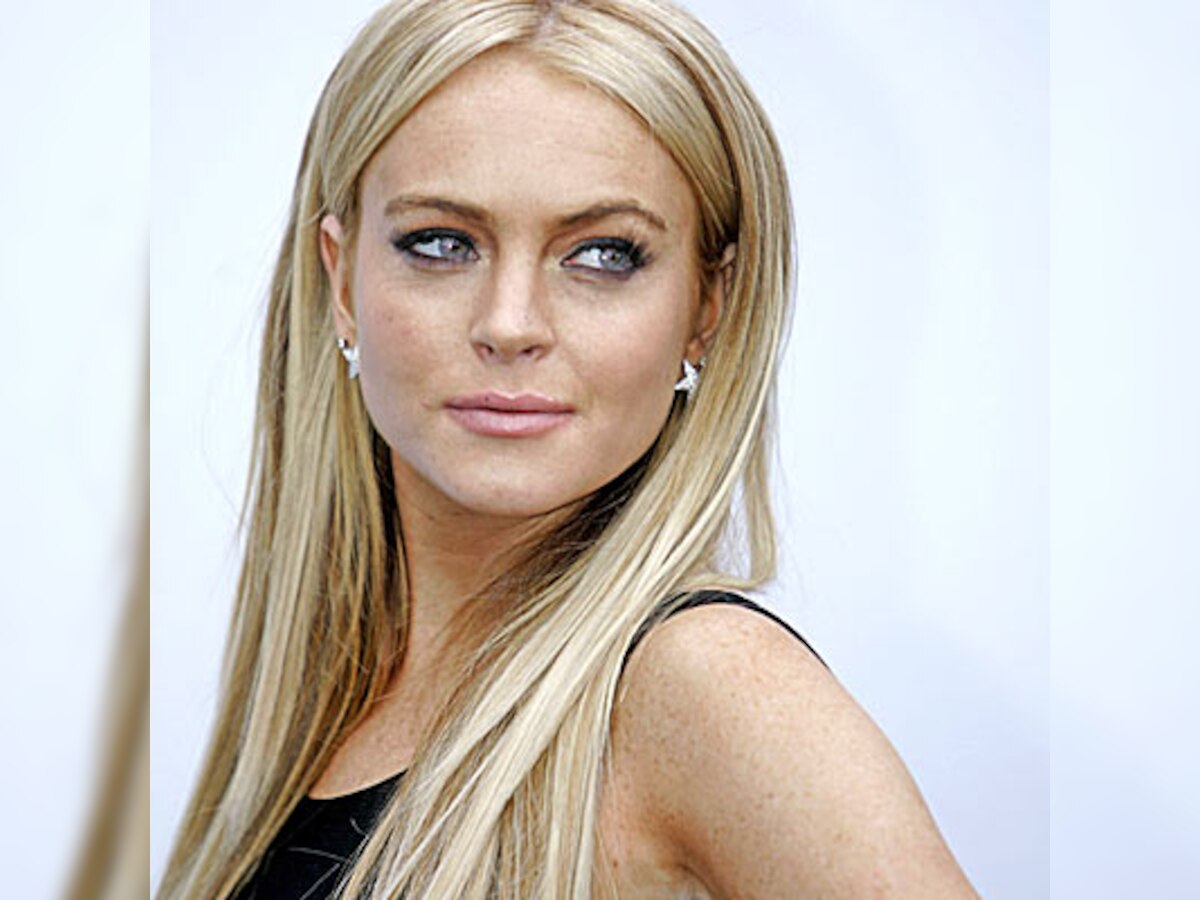 Jane Lynch urges Lindsay Lohan not to take 'Glee's' mockery so personally
