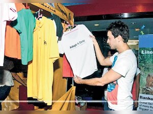 Meet the new shopaholics in town