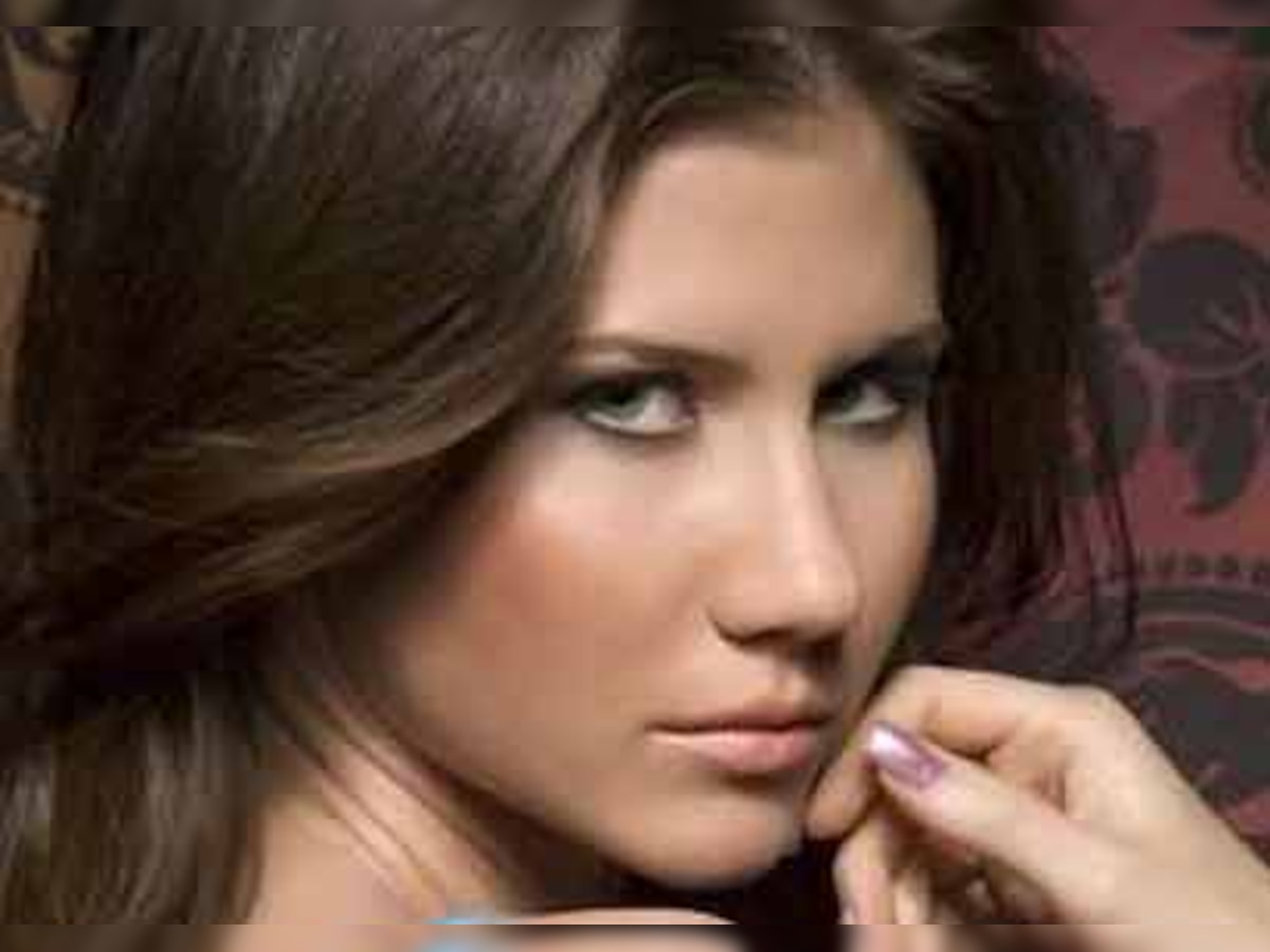 Russian spy Anna Chapman nude in January issue of 'Playboy'