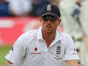 England can't 'carry' Paul Collingwood any longer: Shane Warne