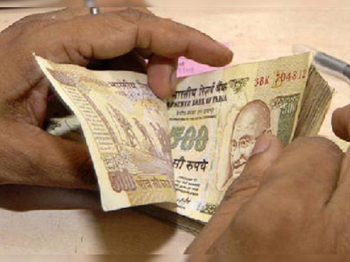 US dollar ends cheaper against the rupee