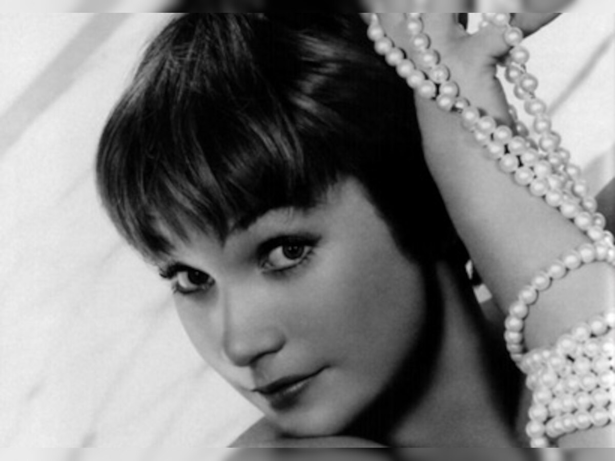 Shirley MacLaine's UFO date with ex Australian minister Andrew Peacock