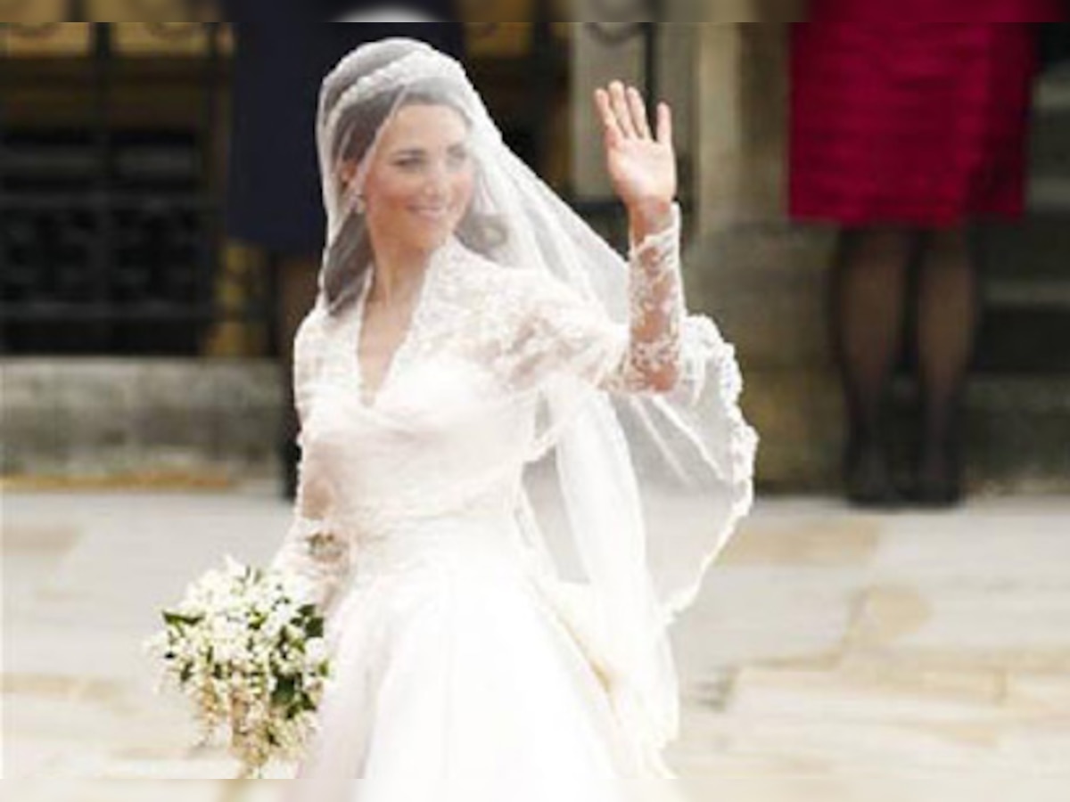 Fashion designers praise Kate Middleton's 'classic' wedding gown