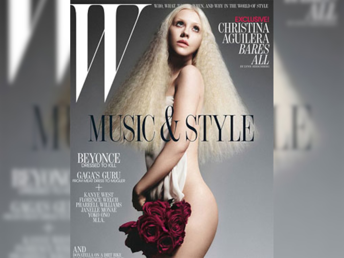 Christina Aguilera poses nude for fashion magazine