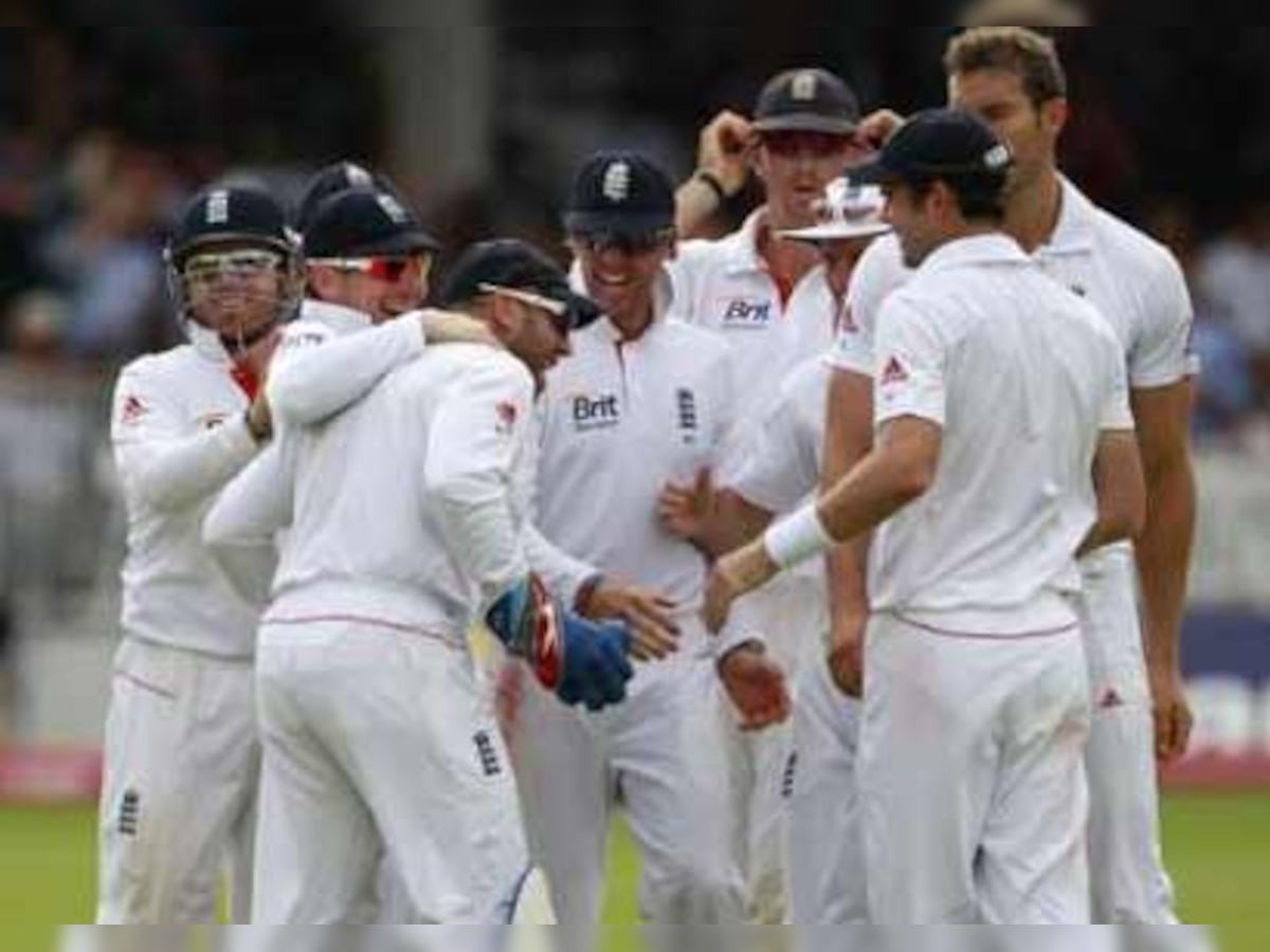 England thump India by 196 runs in first Test