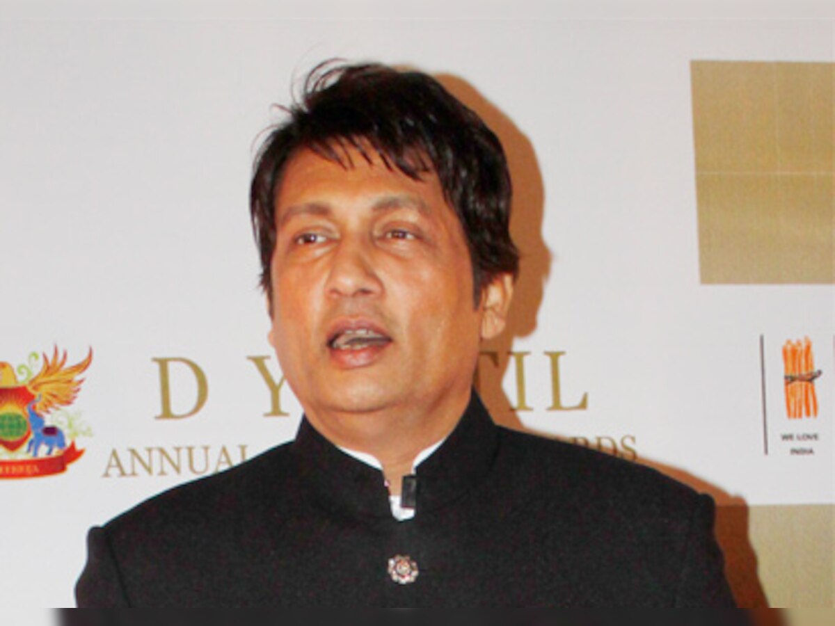 Non-bailable warrant issued against Shekhar Suman