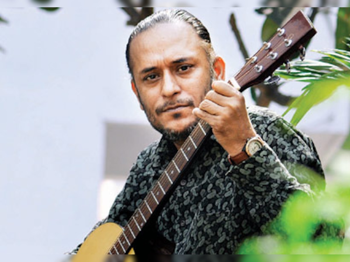 'Rockstar' is about  my life: 'Sufiyana' singer Tochi Raina