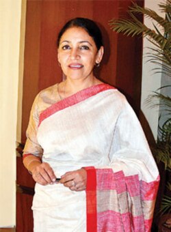 I am consumed by what I am doing at that moment: Deepti Naval 