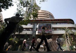 Sensex tumbles 275 points on growth concerns, weak Asian cues