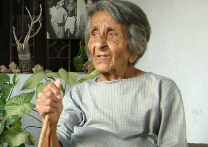 India's first woman photojournalist Homai Vyarawalla dead