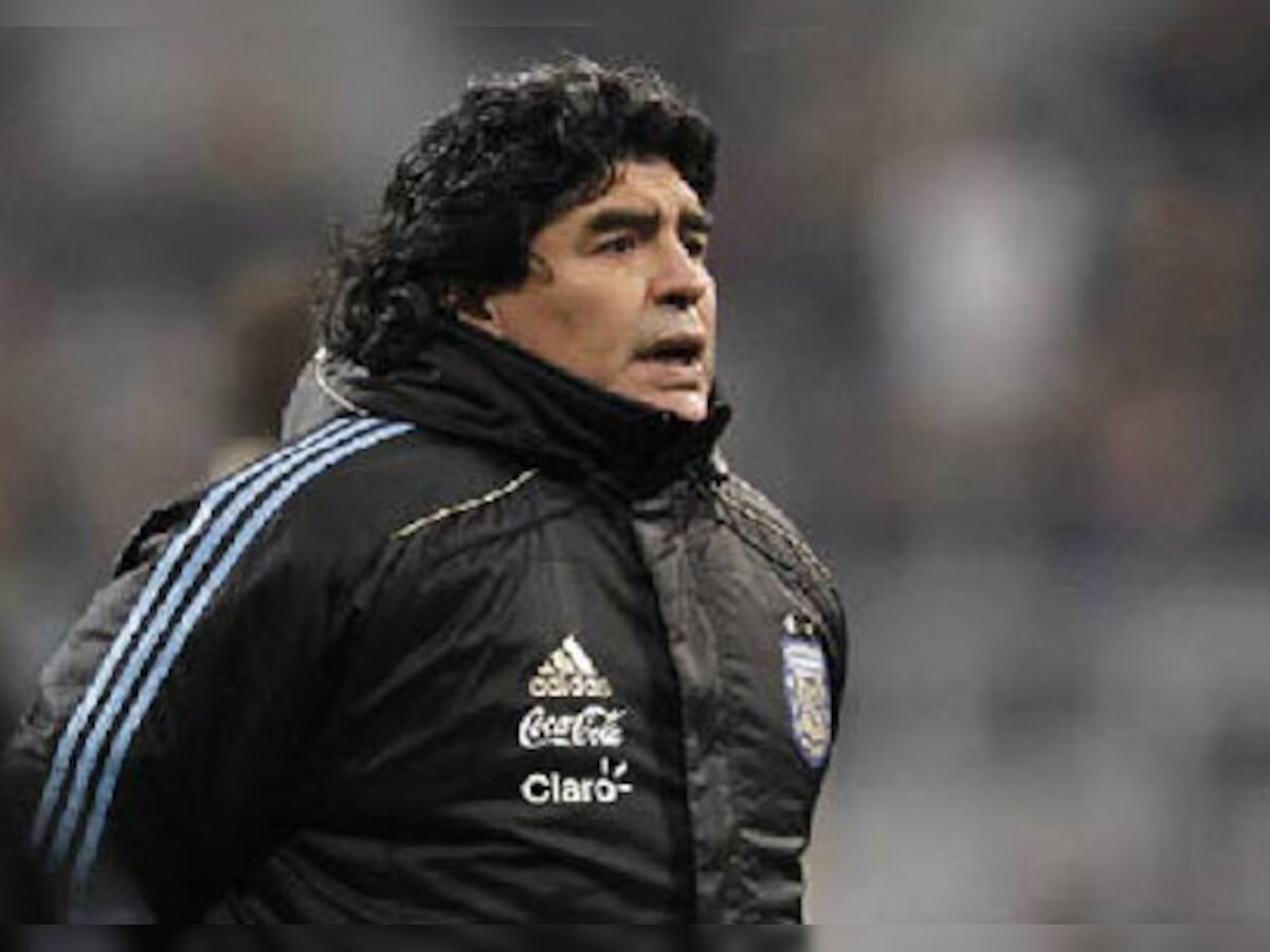 Diego Maradona has kidney stones removed