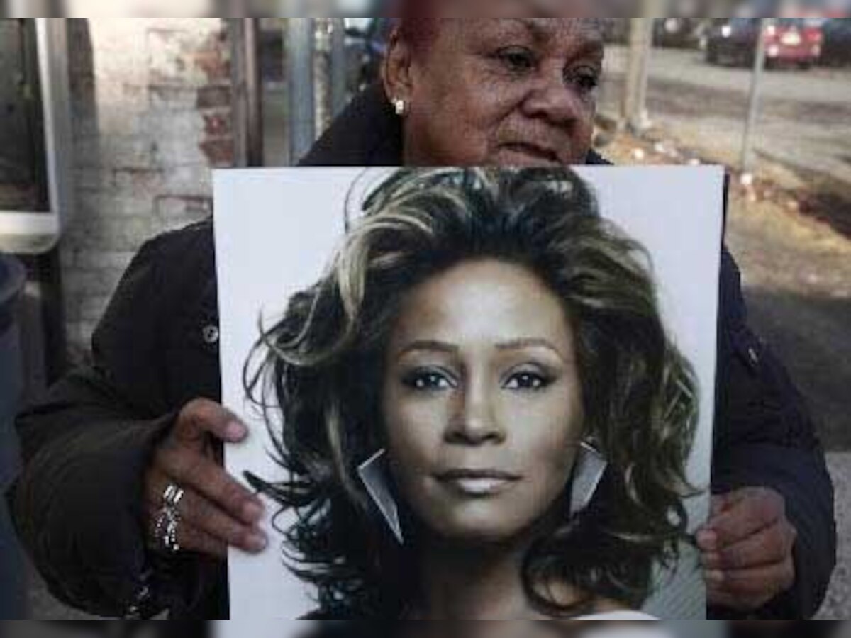 Family, fans, stars to mourn Whitney Houston's death