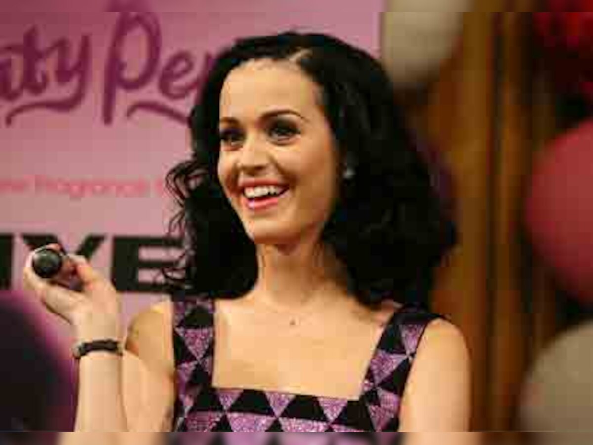 Katy Perry wants Russell Brand back