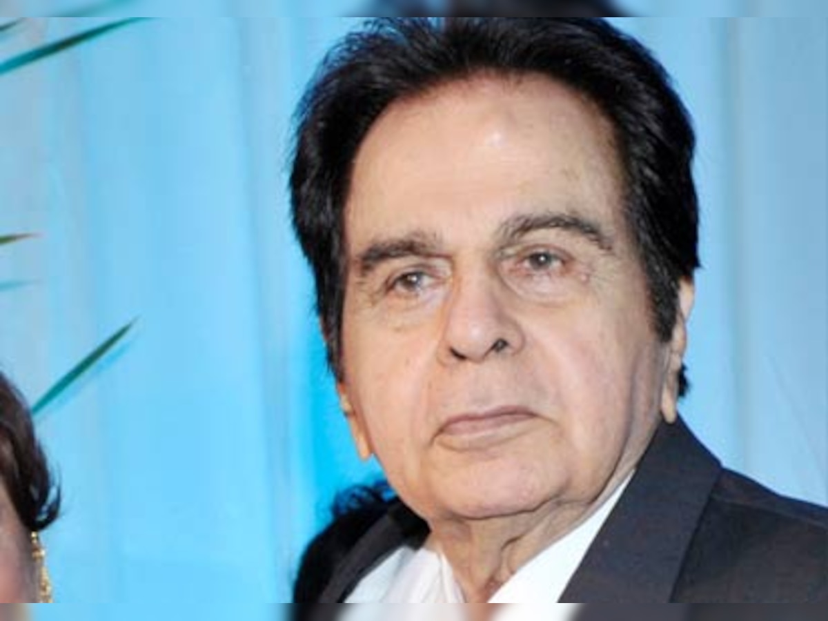 Dara Singh was a gem of a man, earthy and robust: Dilip Kumar