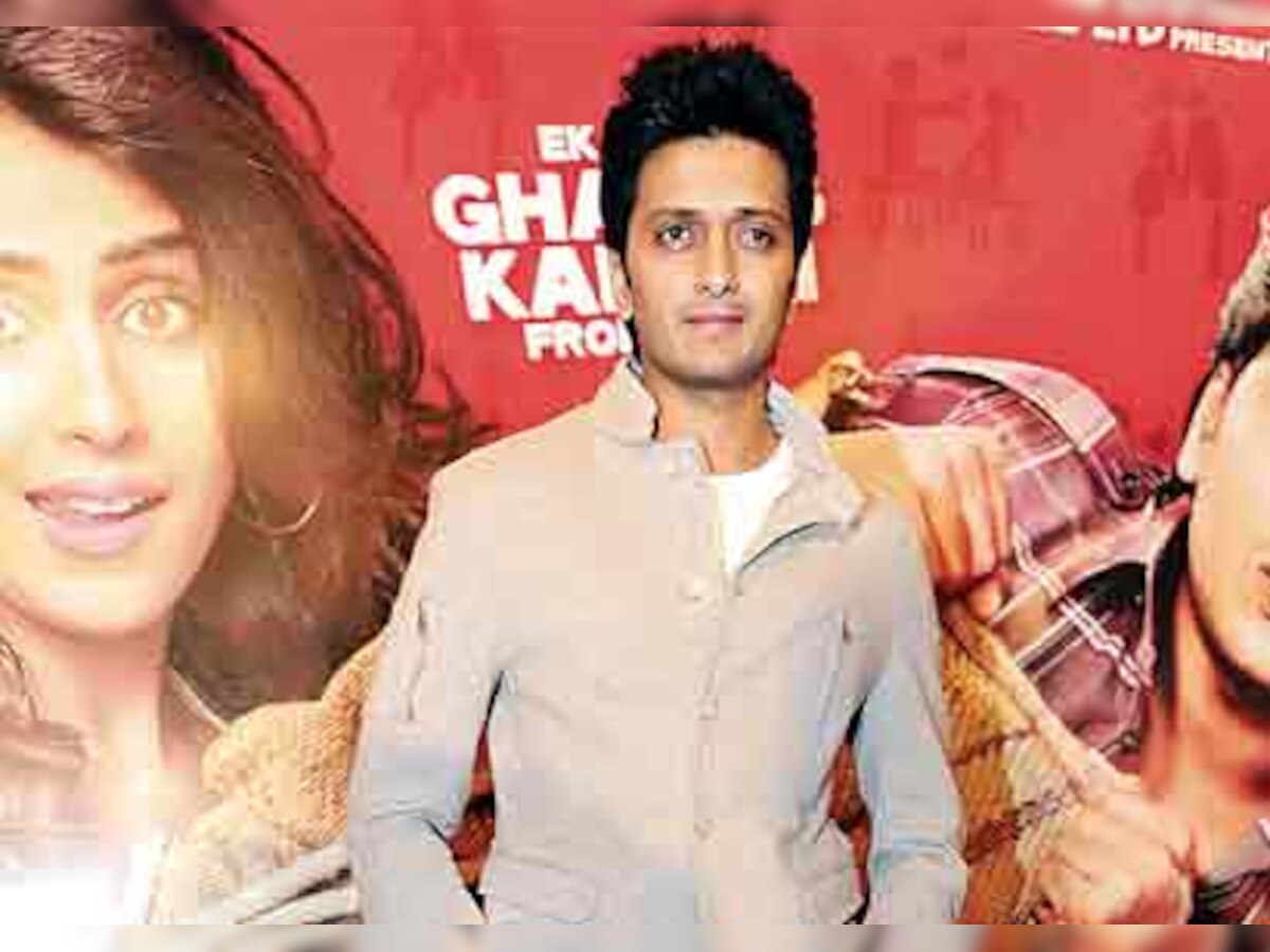 Riteish Deshmukh turns producer with Marathi film