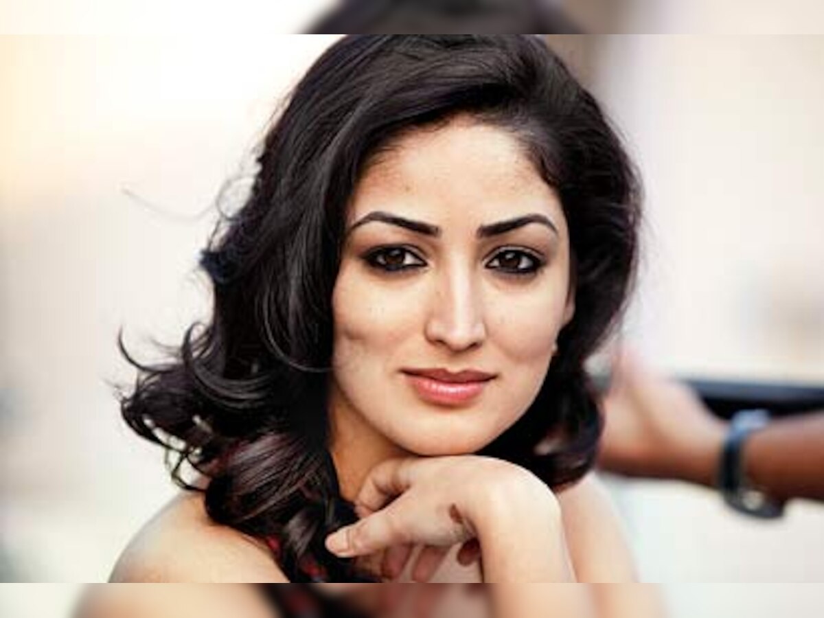 Yaami Gautam in a bike accident!