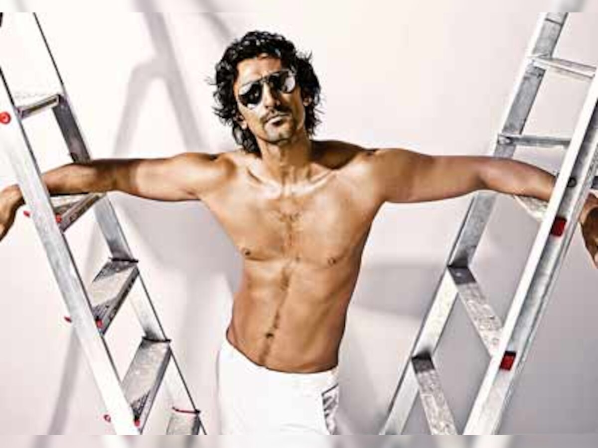 I want to conquer the skies like Tom  Cruise: Kunal Kapoor