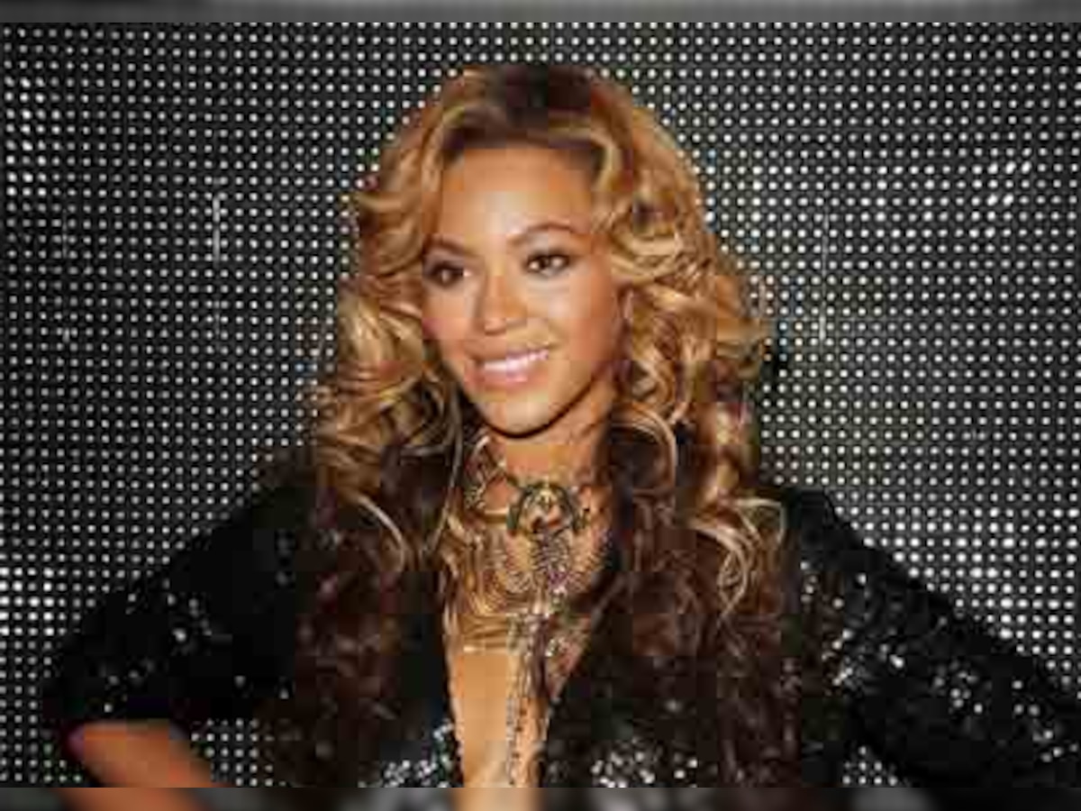 Weird celebrity habits, revealed