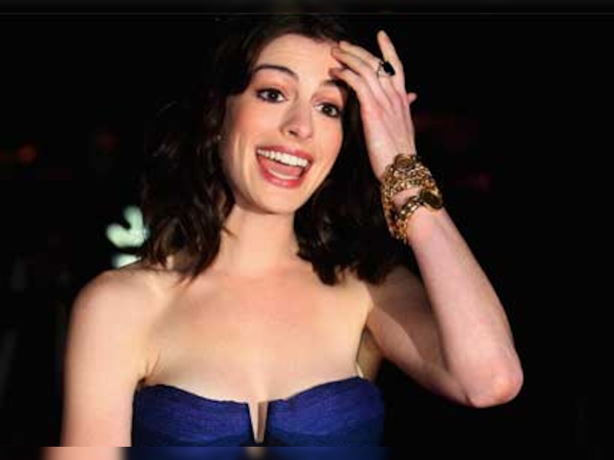 Anne Hathaway gets married 