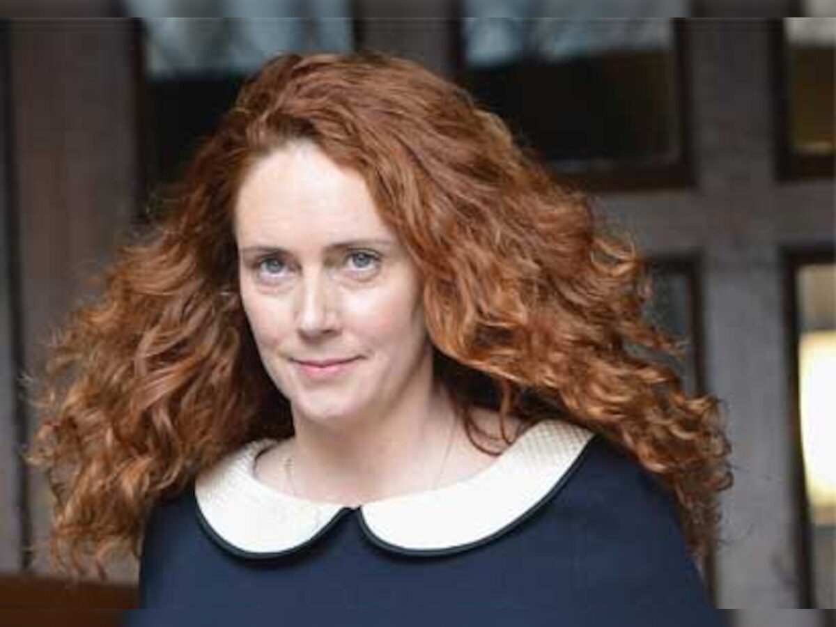 David Cameron under pressure to reveal all messages exchanged with Rebekah Brooks