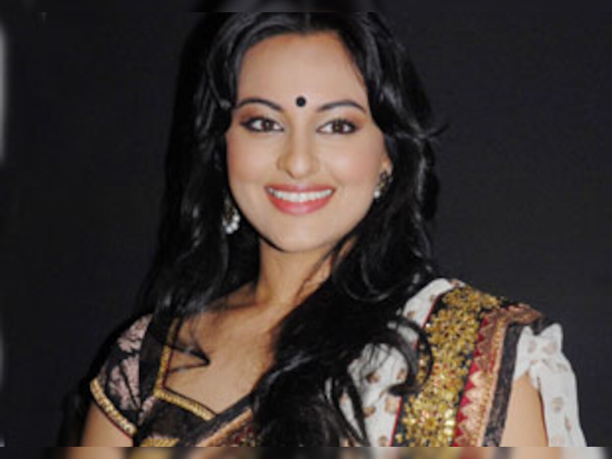 Arbaaz should've turned director long back: Sonakshi Sinha