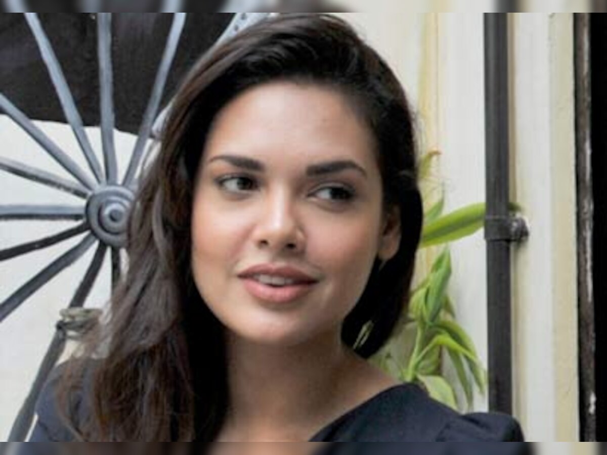 Esha Gupta's birthday wish: To do a 'masala 'film