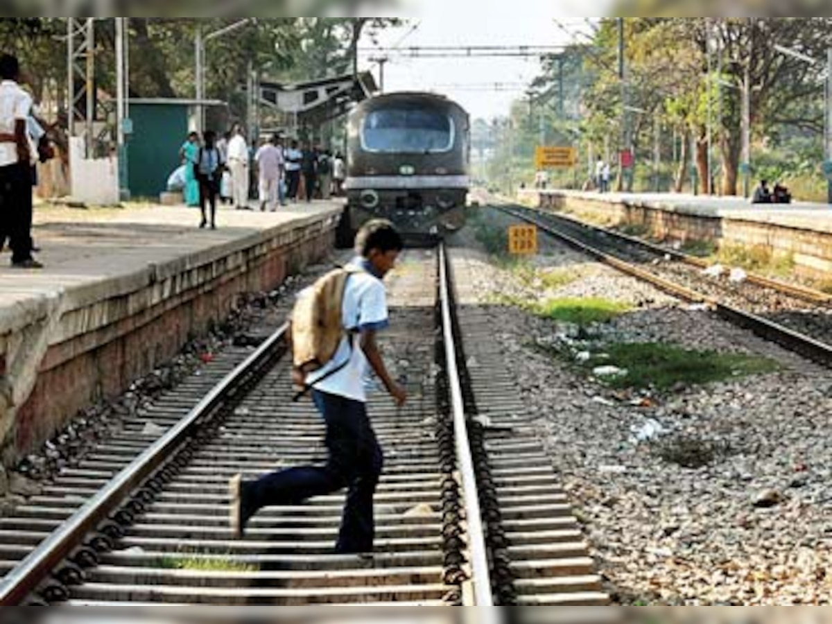 Banaswadi railway station, a disaster waiting to happen