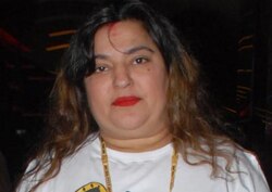 TV actress Dolly Bindra complains of threatening calls