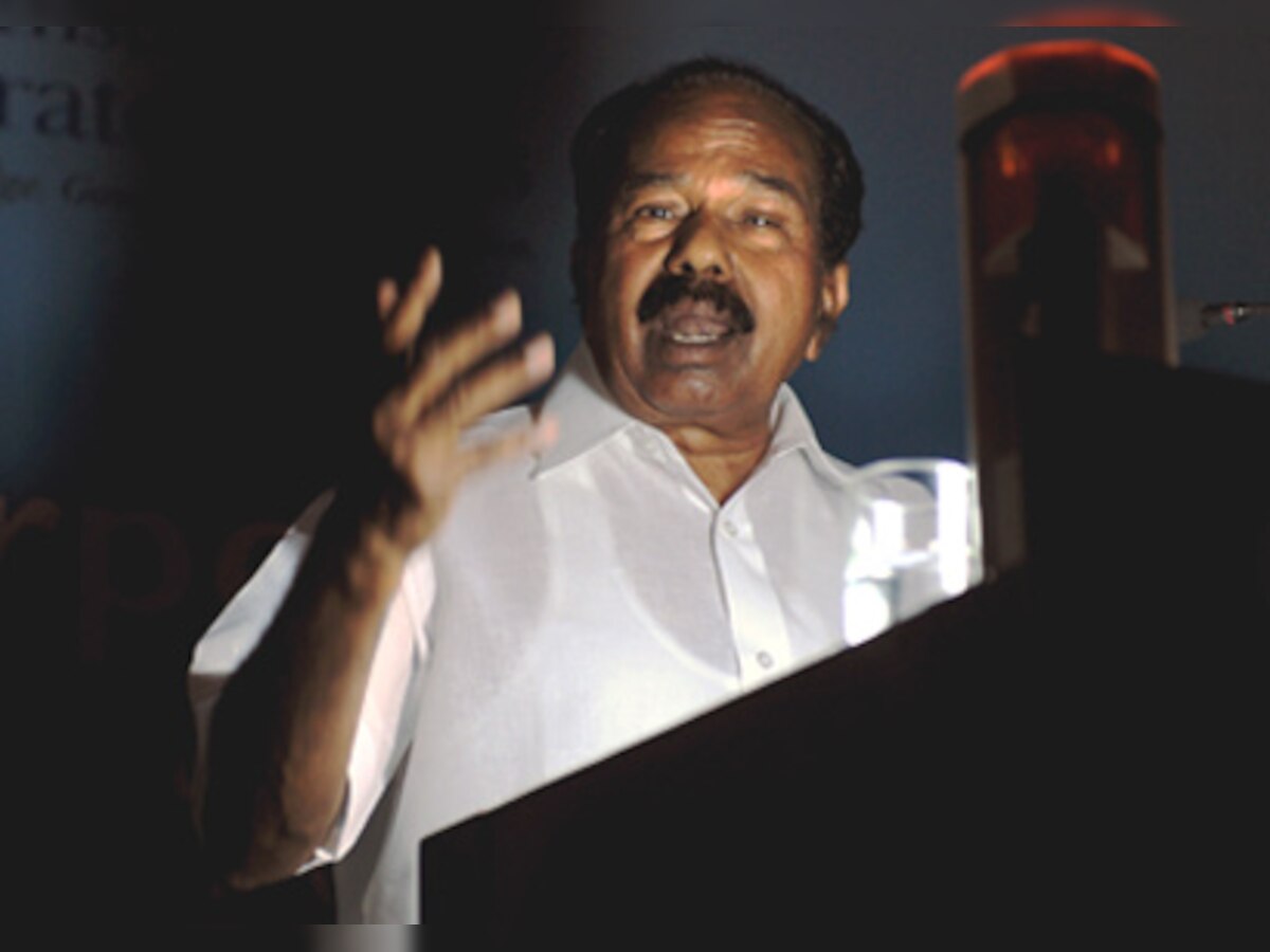 Veerappa Moily to PM: Appoint expert panel to examine fuel pricing