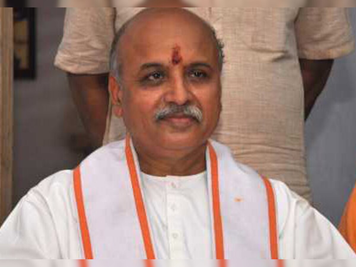 Maharashtra police files FIR against Pravin Togadia for alleged hate speech