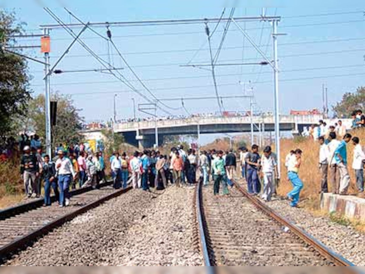 In a first, 26 sent to jail for crossing railway tracks illegally