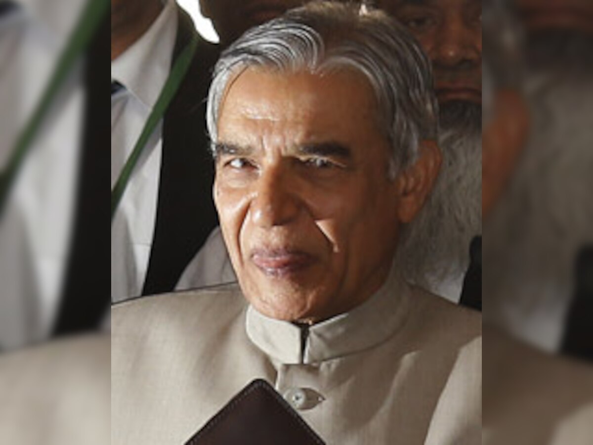 Railway minister Pawan Kumar Bansal promises to fill up 1.52 lakh vacancies this year