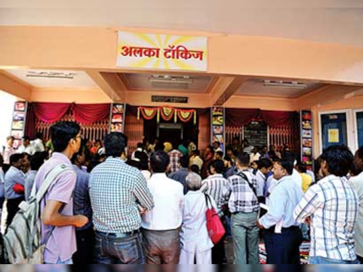 Bomb hoax at Alka theatre fails to stop film festival's opening