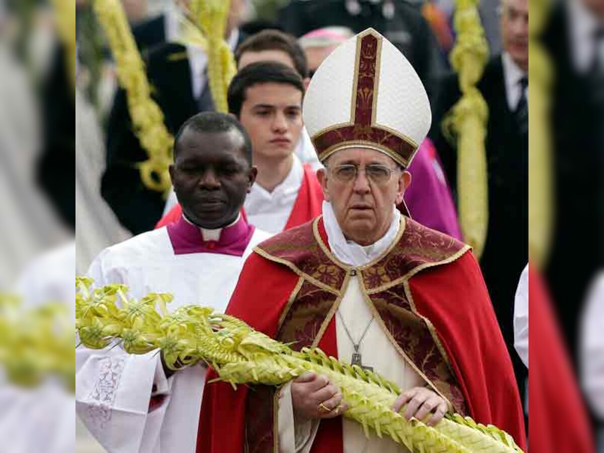 Pope Francis opens Holy Week at Vatican on Palm Sunday