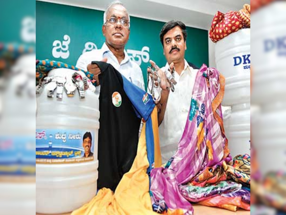 PGR Sindhia says DK Shivakumar luring voters with sarees, watches 