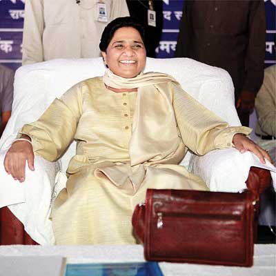 Mayawati expresses concern over 'strange result' in 4 Assembly polls, says  'it's natural to be doubtful…' – India TV