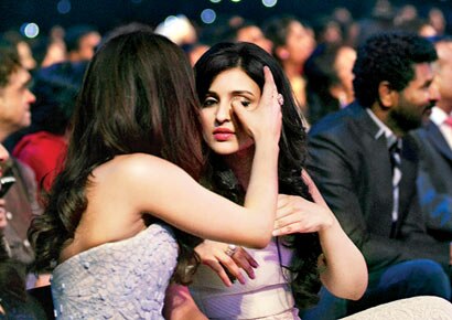 Parineeti Chopra And Priyanka Chopra Relationship Priyanka Chopra Age