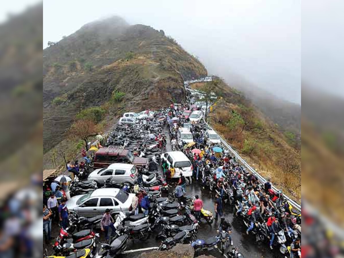 Monsoon getaway turns into nightmare at Sinhagad Fort