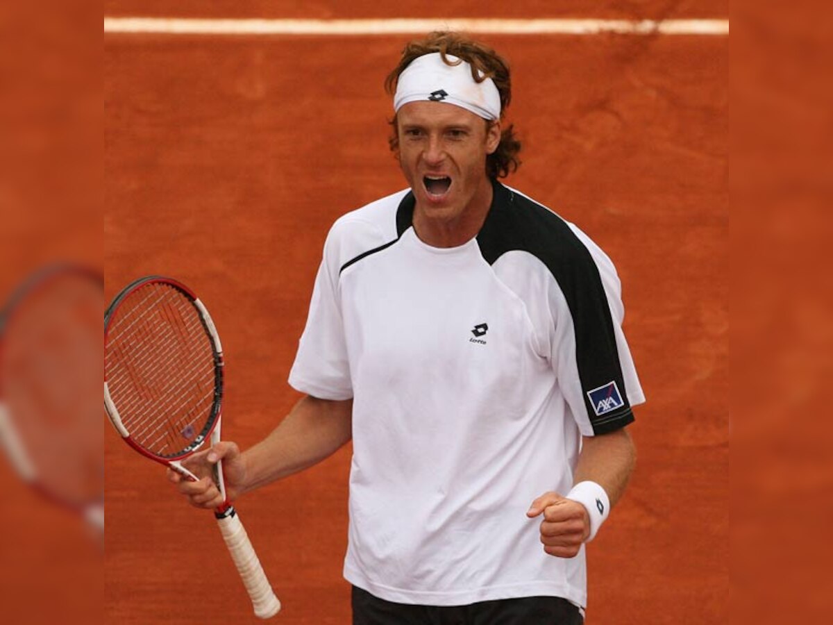 Dick Norman retires from professional tennis