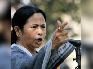 Lok Sabha poll will be ahead of schedule: Mamata Banerjee