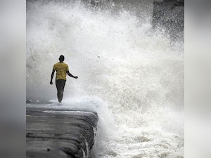 Brace for heavy rains in Mumbai: Weatherman