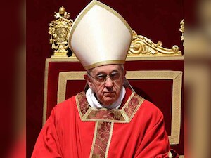 Pope Francis sets up special review of Vatican bank